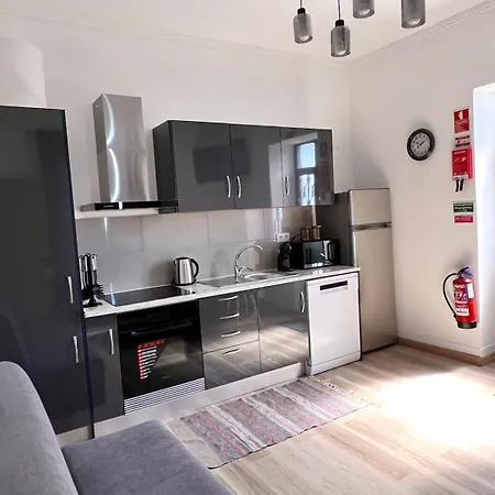 Bravas House 1 فيلة *