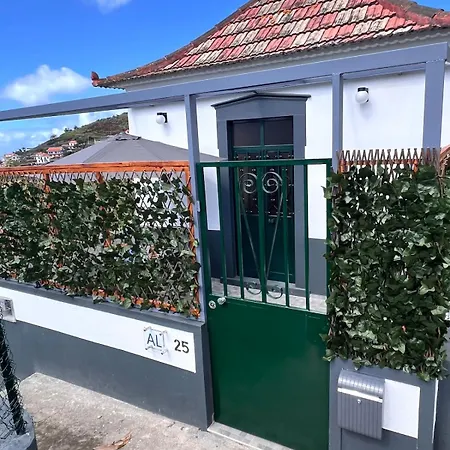 Bravas House 1 *